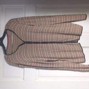 Beautiful Anne Klein 1X knit top